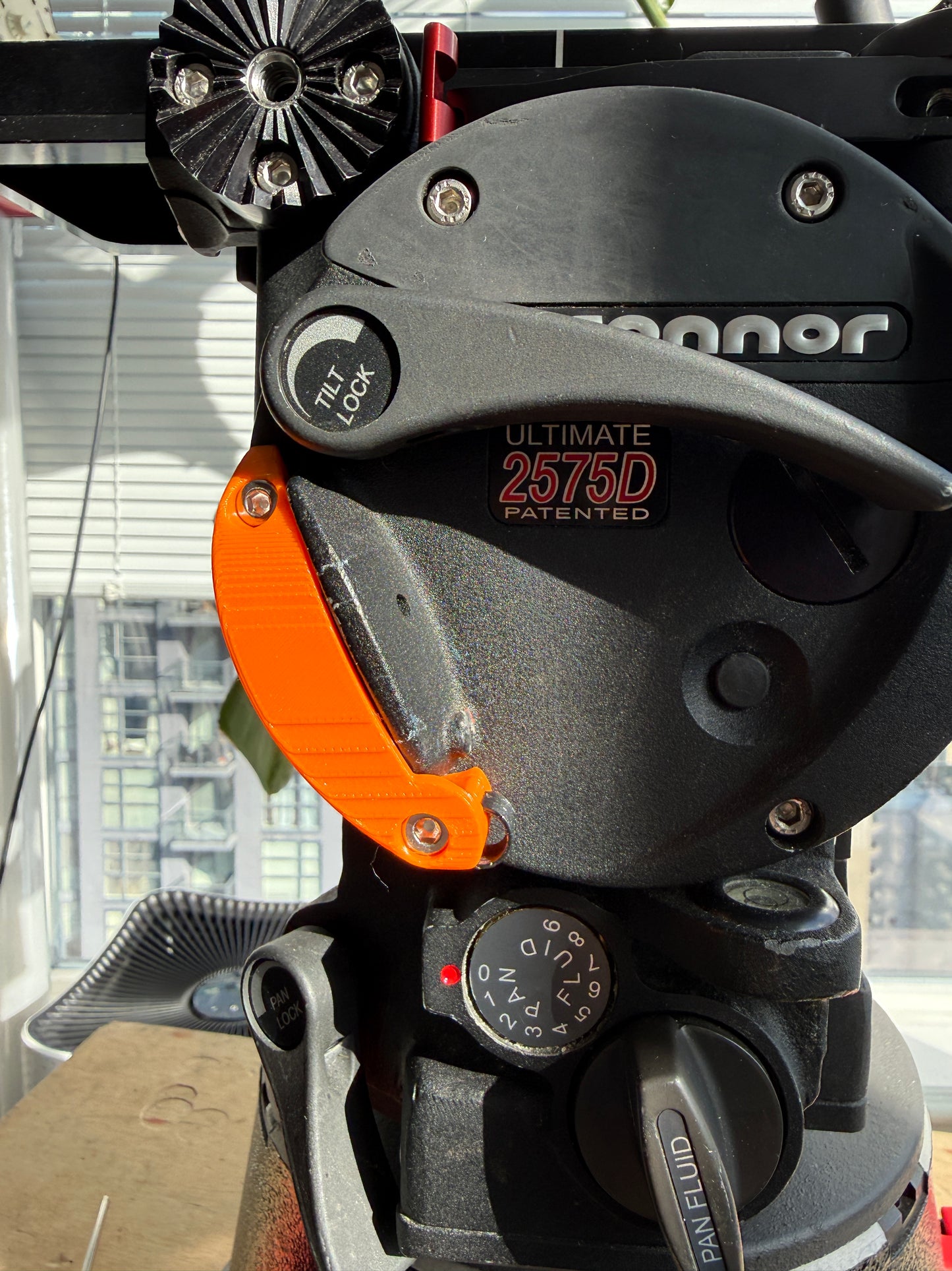 OConnor 2575 Tilt Center Lock Guard